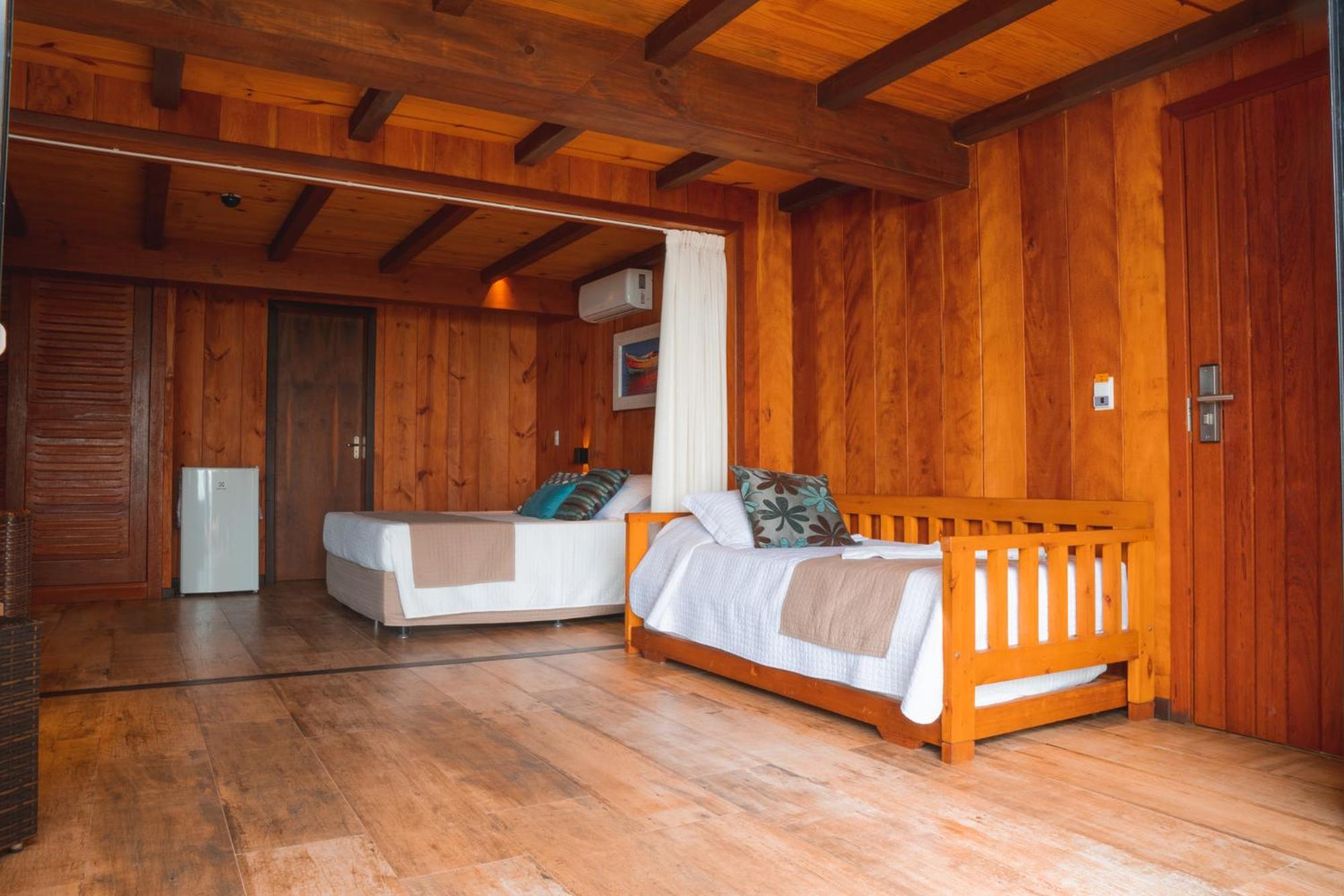 Hotel Atalaia Do Mariscal Bombinhas Rum bild